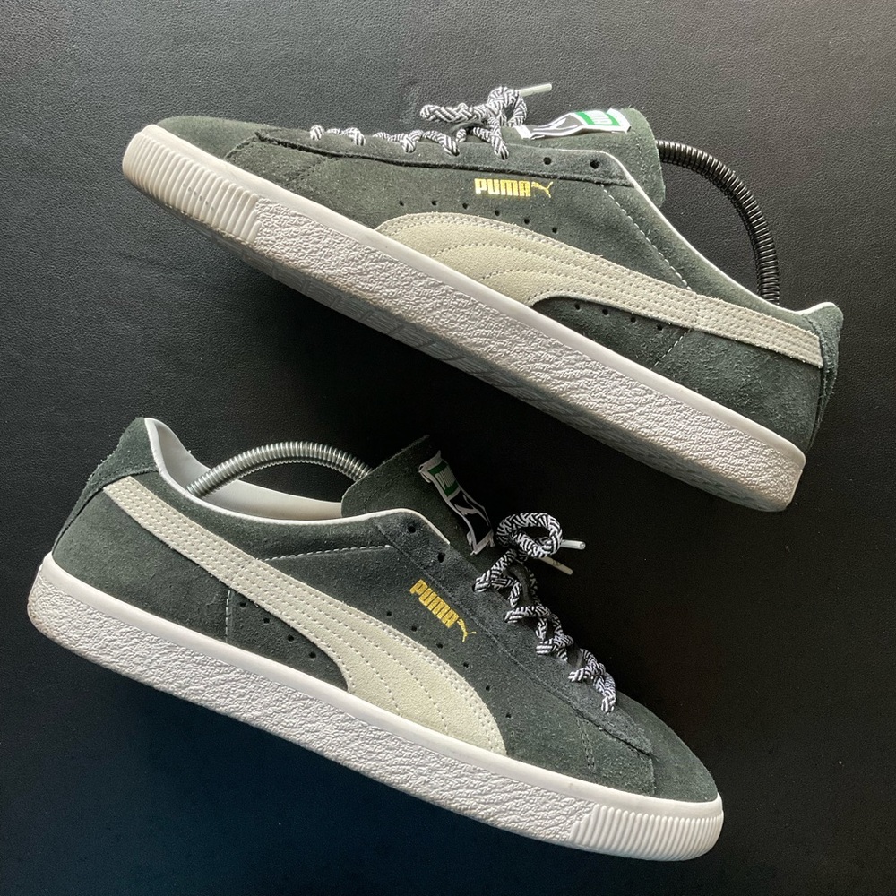 Puma Suede VTG, Size 10, Pre-Loved, Great Condition. New Laced Up Laces.